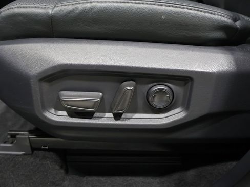 Used 2025 Toyota Tundra Limited w/ TRD Off-Road Package AWD/4WD image 12