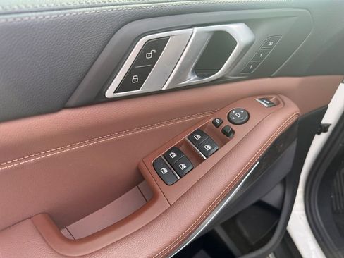 Used 2020 BMW X5 xDrive40i w/ Convenience Package image 12