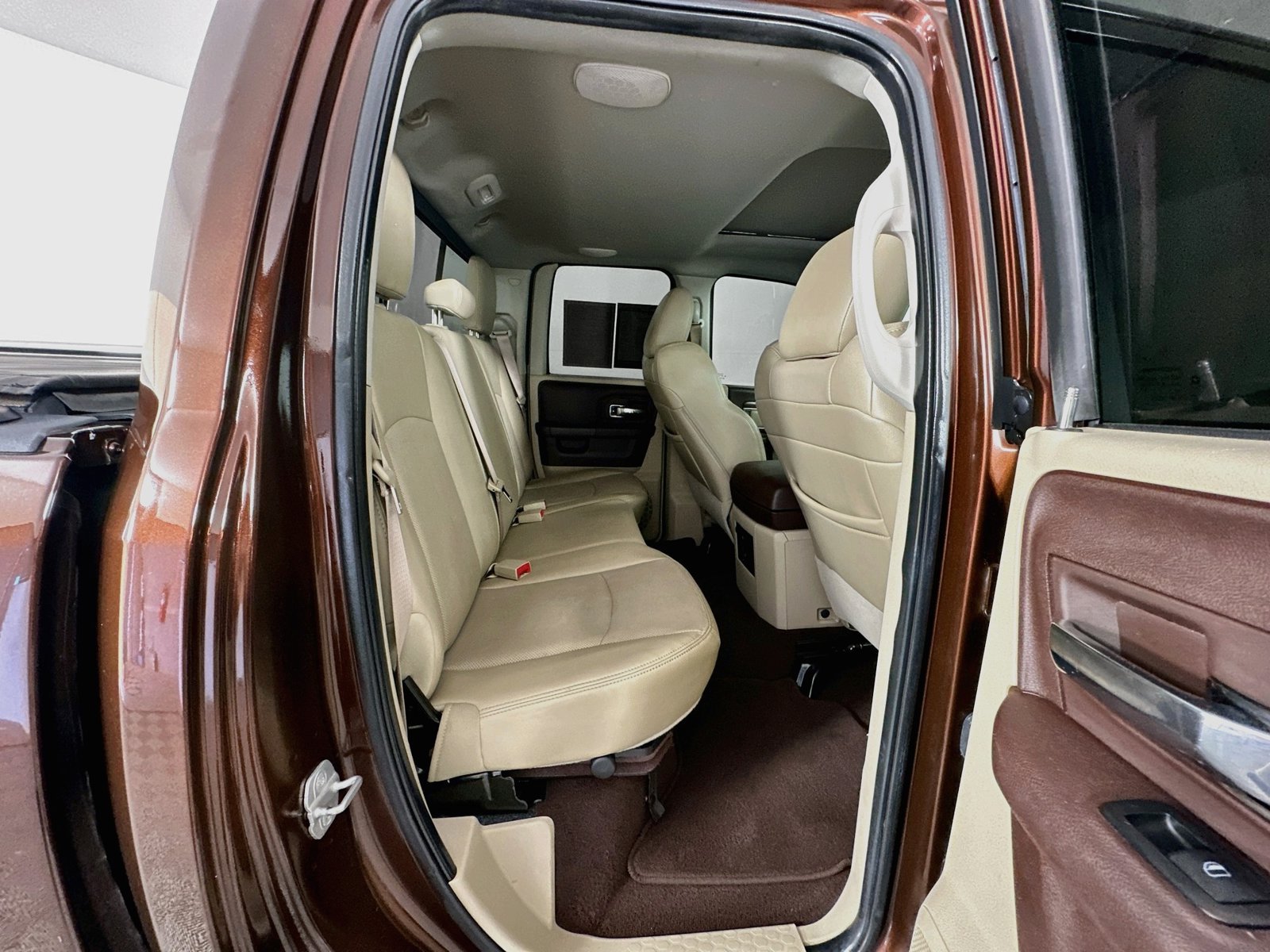Used 2013 RAM 1500 Laramie w/ Convenience Group AWD/4WD image 25