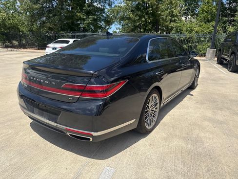 Used 2021 Genesis G90 5.0 Ultimate RWD image 4