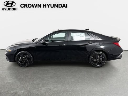 New 2026 Hyundai Elantra SEL Sport w/ Cargo Package FWD image 8