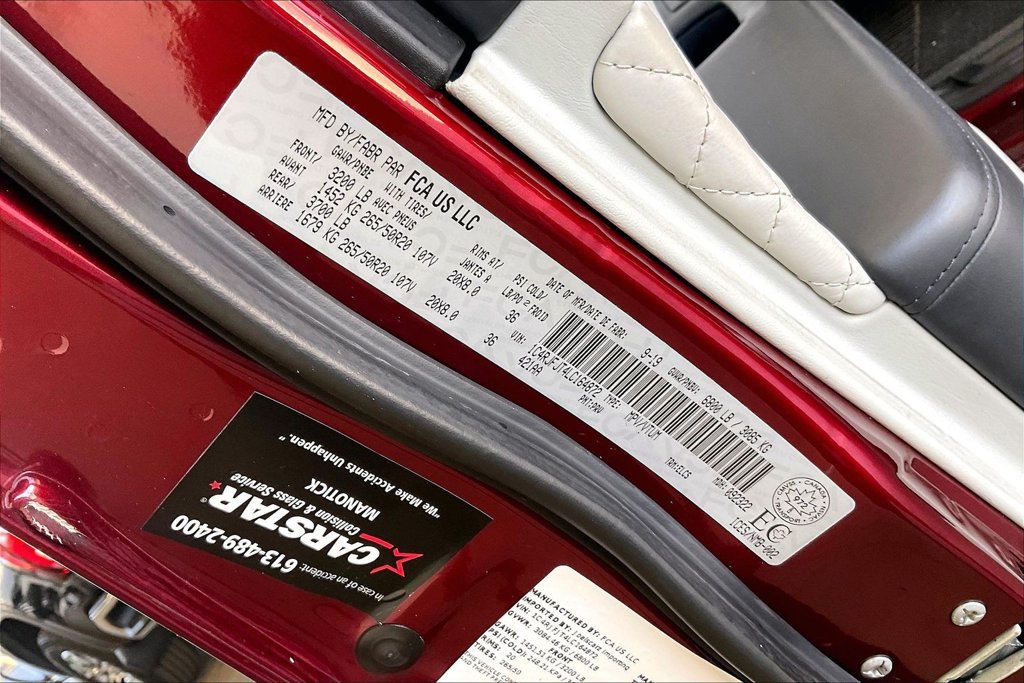 Used 2020 Jeep Grand Cherokee Summit AWD/4WD image 30