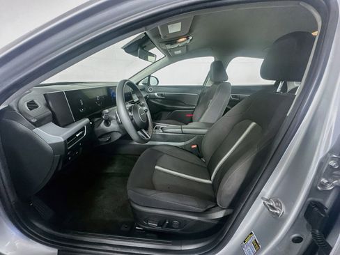 Used 2025 Hyundai Sonata SEL FWD image 13