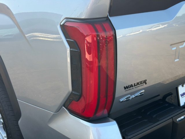 Used 2026 Toyota Tundra SR5 AWD/4WD image 11