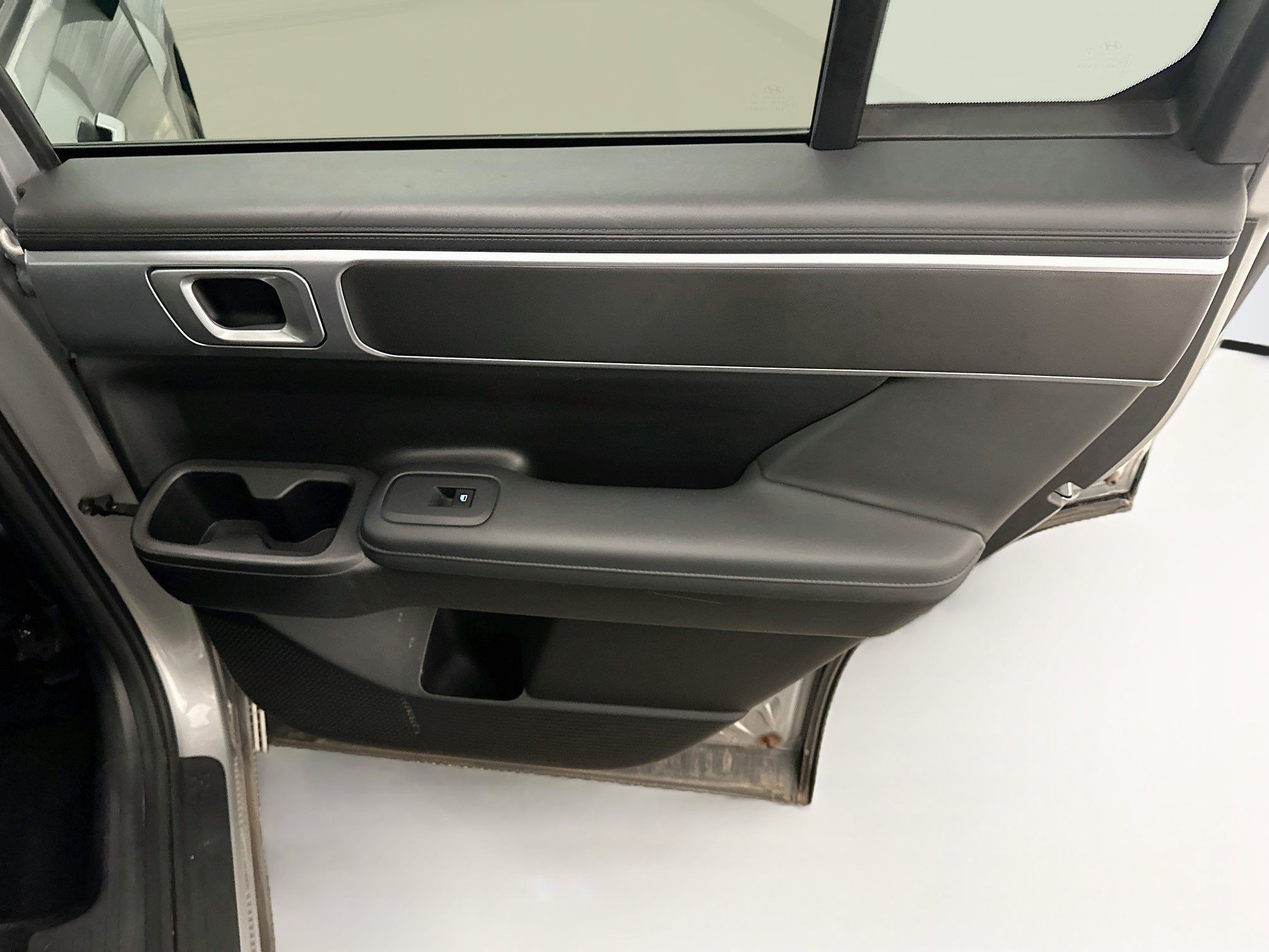 Used 2025 Hyundai Santa Fe SEL AWD/4WD image 32