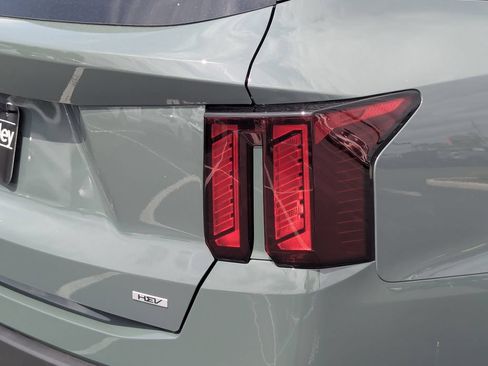 New 2026 Kia Sorento EX FWD image 11
