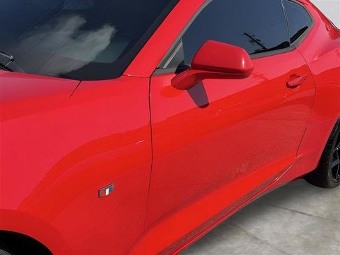 Used 2016 Chevrolet Camaro SS RWD image 7