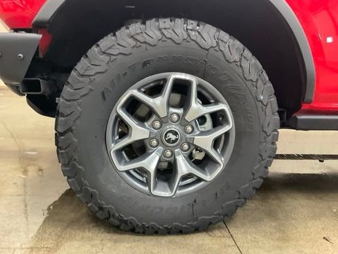 Used 2024 Ford Bronco Badlands AWD/4WD image 15