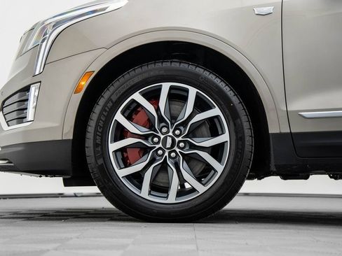 Certified 2023 Cadillac XT5 Sportv AWD/4WD image 16