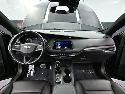 Used 2023 Cadillac XT4 Sport image 26