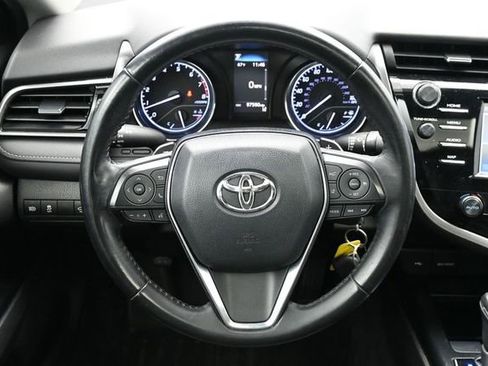 Used 2020 Toyota Camry SE FWD image 24