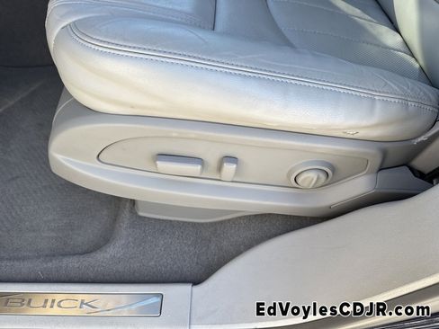 Used 2016 Buick Enclave Premium w/ Experience Buick Package image 12