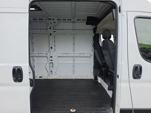 Used 2023 RAM ProMaster 3500 w/ Driver Convenience Group FWD image 14