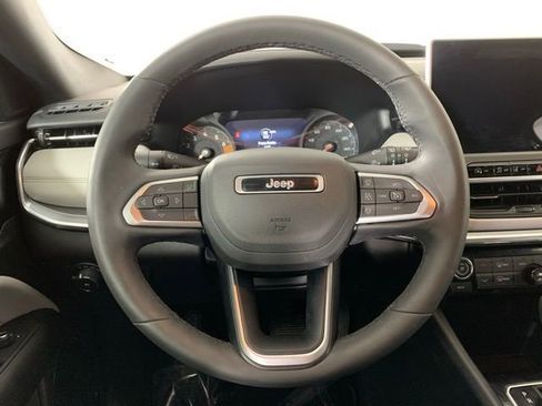Used 2023 Jeep Compass Limited AWD/4WD image 15