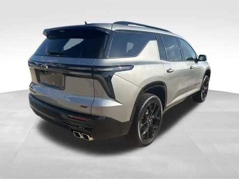 New 2026 Chevrolet Traverse RS w/ LPO, Floor Liner Package image 5