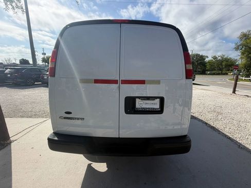 Used 2018 Chevrolet Express 2500 image 11