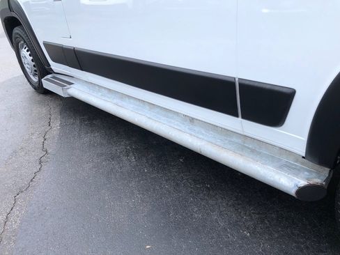 Used 2025 RAM ProMaster 2500 w/ U-Haul Equipment Group FWD image 14