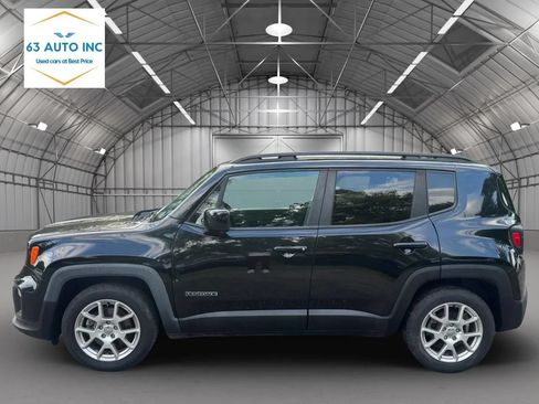 Used 2020 Jeep Renegade Latitude w/ Cold Weather Group FWD image 3