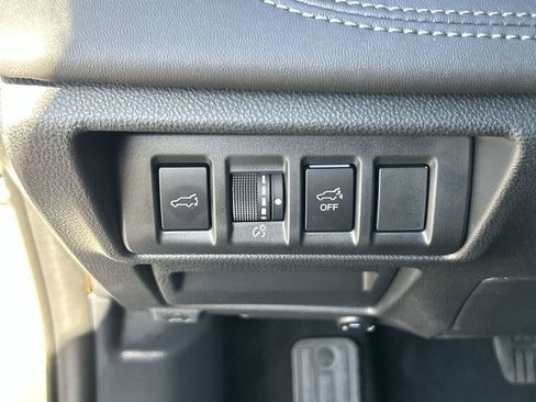 Used 2025 Subaru Outback Touring XT AWD/4WD image 18