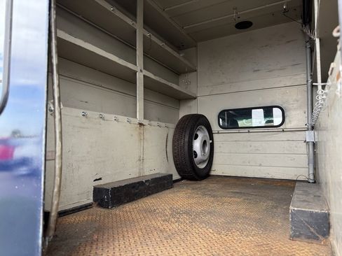 Used 2011 Ford F550 4x4 SuperCab Super Duty w/ PWR Equipment Group image 27