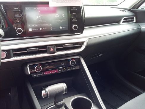 Used 2024 Kia K5 LXS image 20