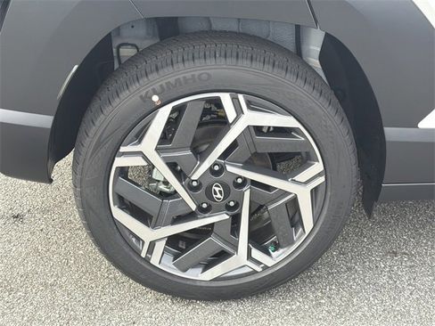 New 2026 Hyundai Kona SEL Premium image 17