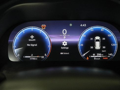 Used 2023 Toyota Highlander Limited image 23