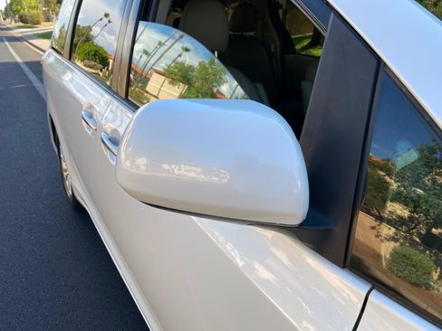 Used 2015 Toyota Sienna XLE Premium FWD image 19
