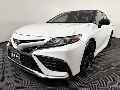 Used 2023 Toyota Camry XSE w/ Protection Package (Q2) (TMS) FWD image 3