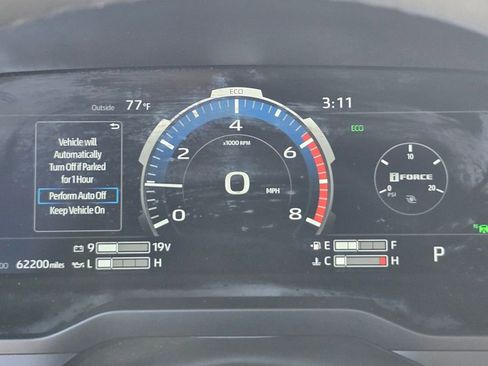 Used 2022 Toyota Tundra Platinum w/ Advanced Package AWD/4WD image 30