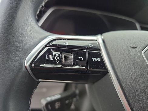 Used 2023 Audi e-tron Chronos w/ Chronos Package image 33