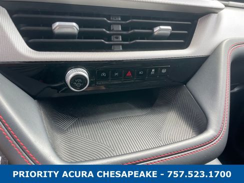 Used 2025 Ford Explorer ST-Line AWD/4WD image 18