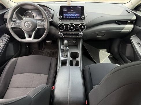 Used 2023 Nissan Sentra SV FWD image 11