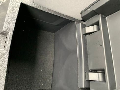 Used 2025 Toyota Tacoma SR5 image 24