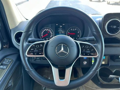 Used 2020 Mercedes-Benz Sprinter 3500 image 22