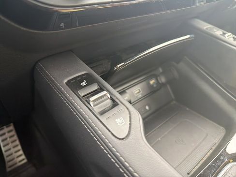 Used 2020 Kia Telluride SX w/ SX Prestige Package AWD/4WD image 15