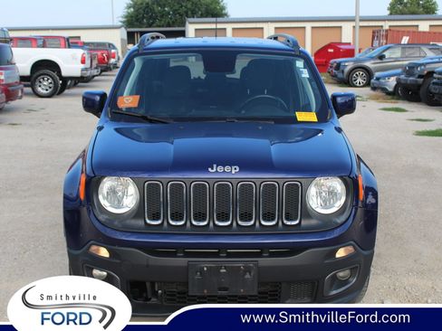Used 2018 Jeep Renegade Latitude FWD image 1
