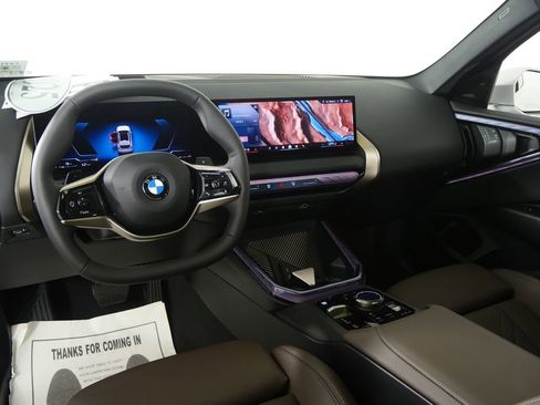 Certified 2025 BMW X3 xDrive30i w/ Premium Package AWD/4WD image 17