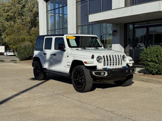 Used 2022 Jeep Wrangler Unlimited Sahara w/ Cold Weather Group video 2