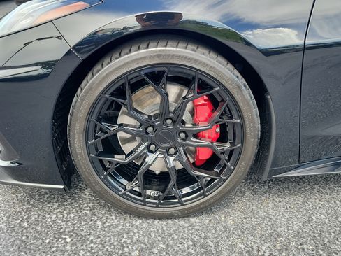 Used 2023 Chevrolet Corvette Stingray Preferred Cpe w/ Z51 Performance Package RWD image 5