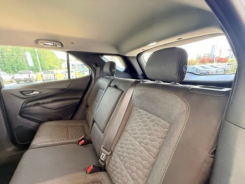 Used 2018 Chevrolet Equinox LT AWD/4WD image 16