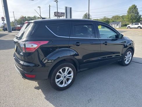Used 2017 Ford Escape SE AWD/4WD image 12