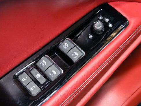 Used 2025 Jeep Wagoneer S Launch Edition image 7