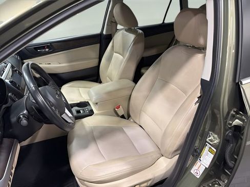 Used 2017 Subaru Outback 2.5i Limited image 12