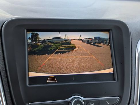 Used 2020 Chevrolet Equinox LT FWD image 20