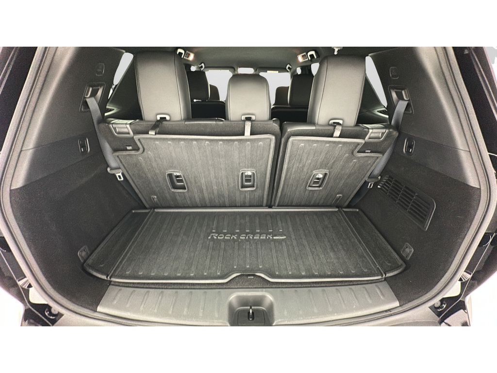 Used 2024 Nissan Pathfinder Rock Creek AWD/4WD image 22