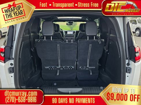 New 2026 Chrysler Pacifica Limited w/ Uconnect Theater Family Group image 31