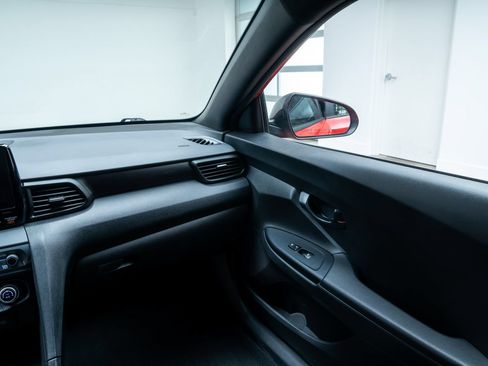 Used 2022 Hyundai Veloster N FWD image 10