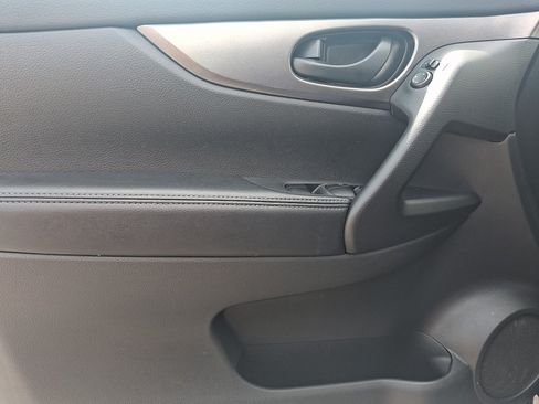 Used 2018 Nissan Rogue Sport S AWD/4WD image 12