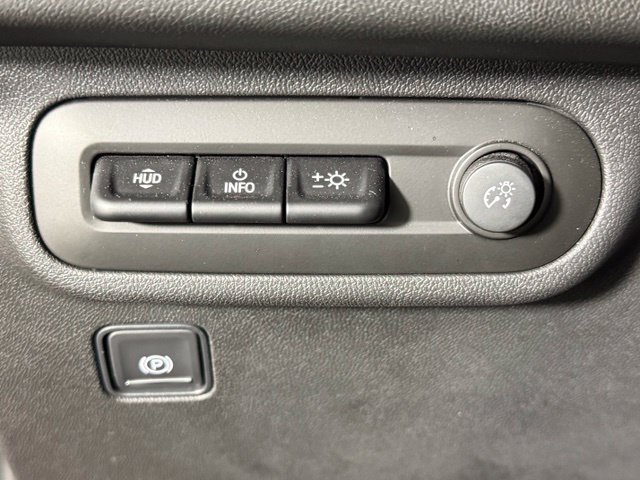 Used 2022 GMC Terrain SLT w/ Tech Package FWD image 27